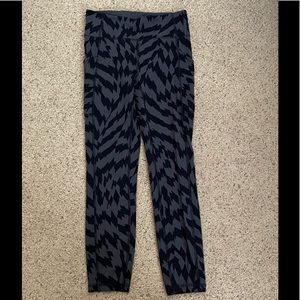 Lululemon Invigorate leggings